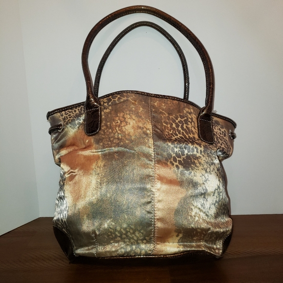 Large Reflections Purse - Picture 2 of 11